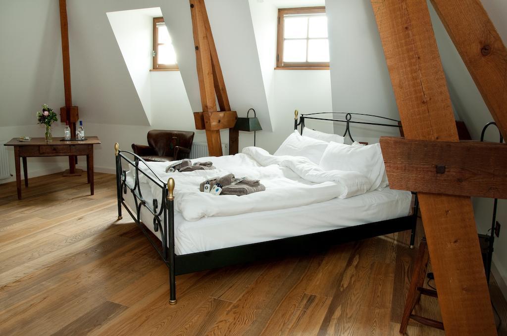 Domaine De La Fauconnie Hotell Campsegret Rum bild